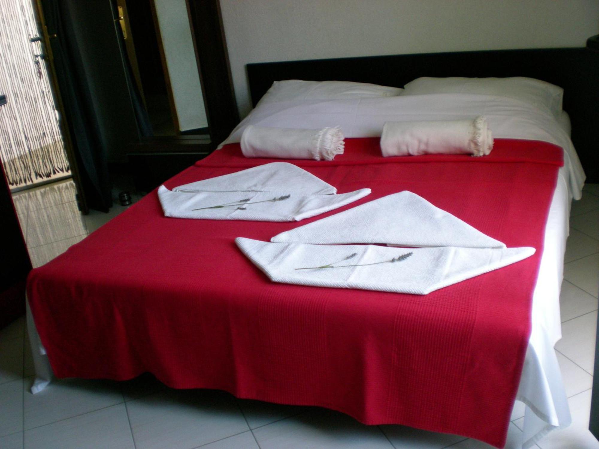 Villa I Karma Tisno Phòng bức ảnh