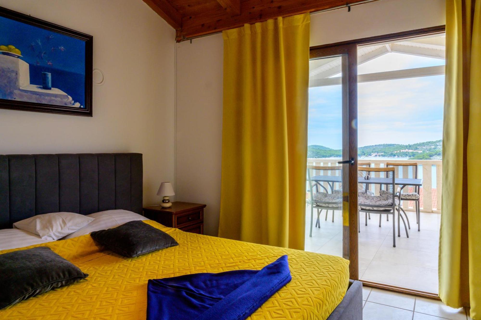 Villa I Karma Tisno Ngoại thất bức ảnh