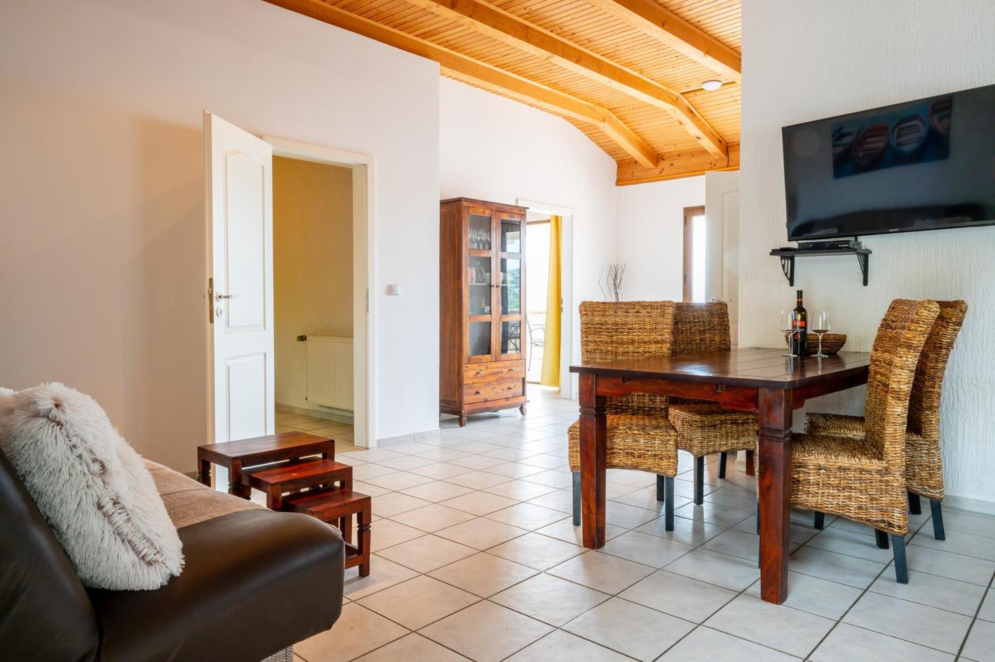 Villa I Karma Tisno Ngoại thất bức ảnh